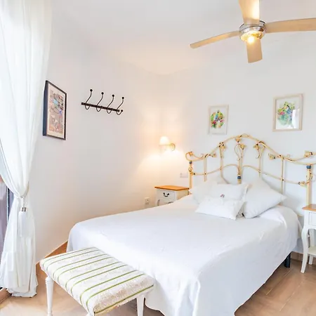Lejlighed Atico Luminoso Con Vistas En *